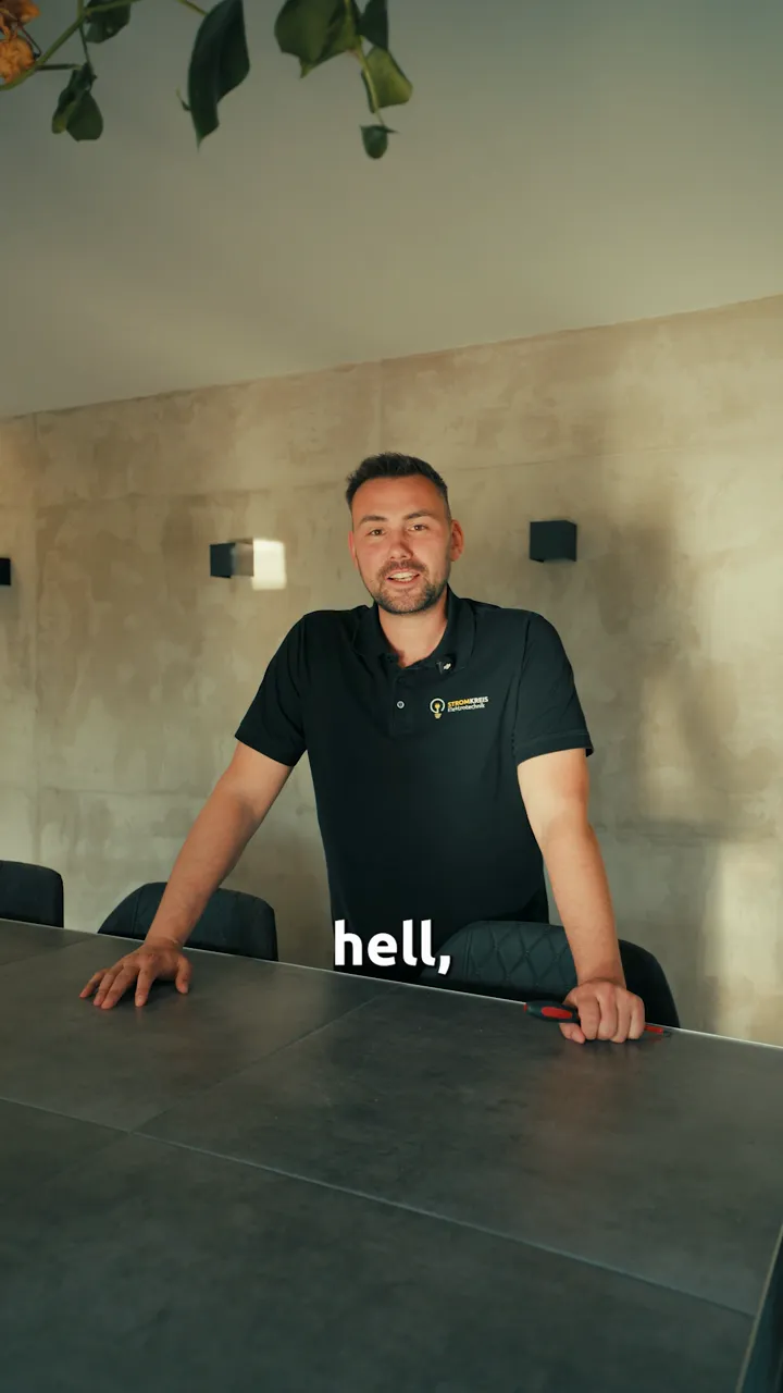 Standbild aus dem Clip „Licht und Stimmung" von Stromkreis Elektrotechnik