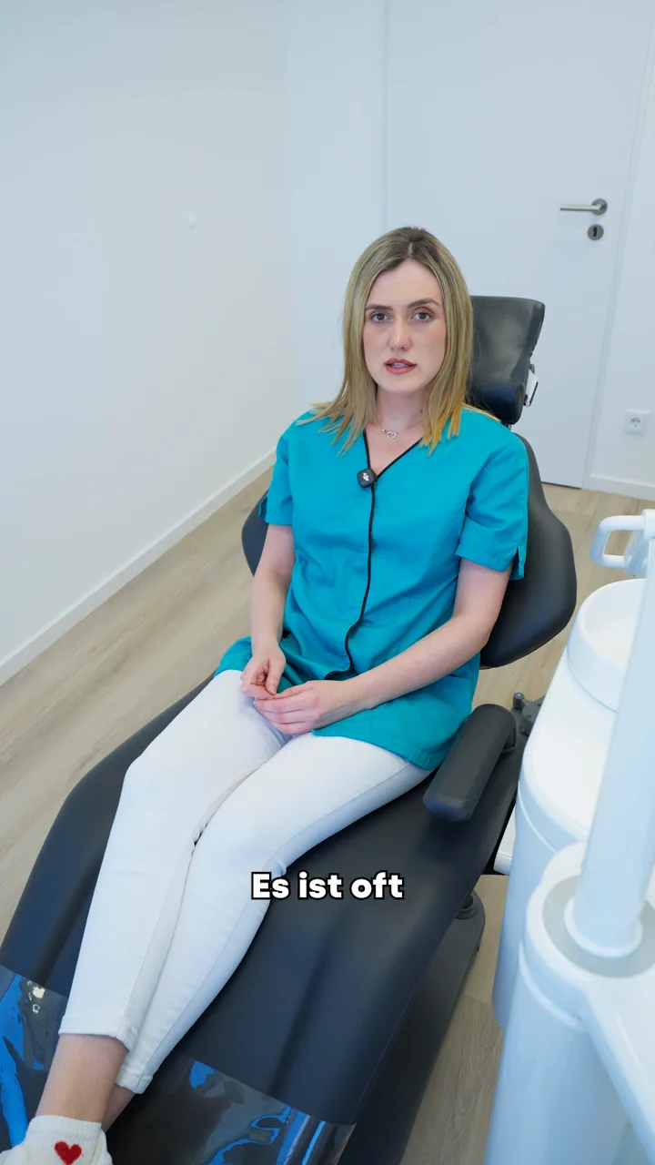 Standbild aus dem Clip „Angst vor dem Zahnarzt" von Zahnarztpraxis Salihovic